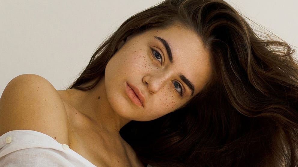 Woman with strong and healthy looking hair.